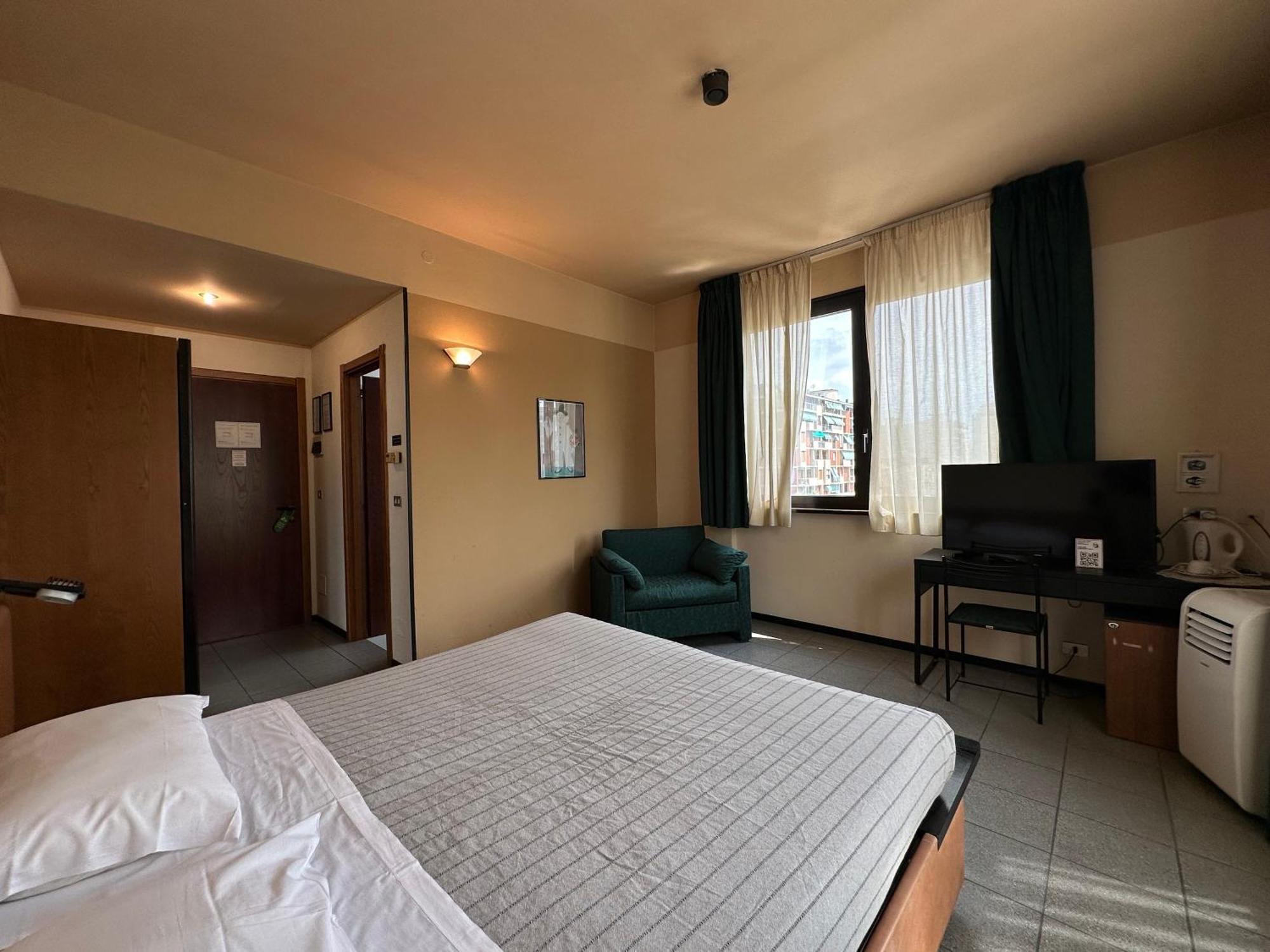 Hotel Griselda Saluzzo Bagian luar foto