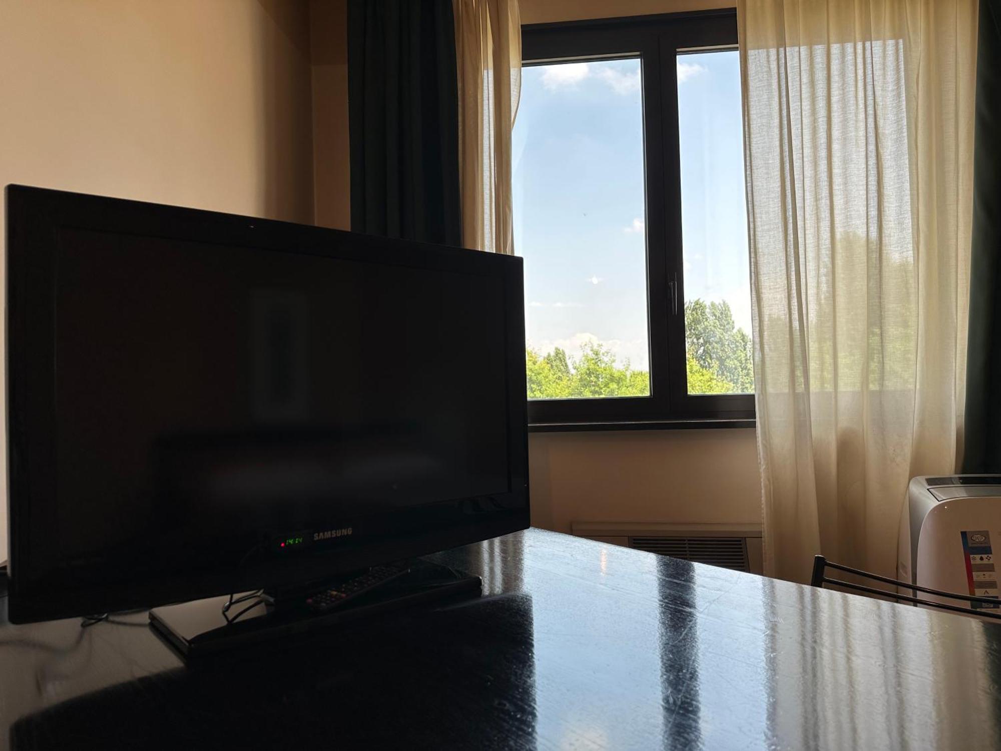 Hotel Griselda Saluzzo Bagian luar foto