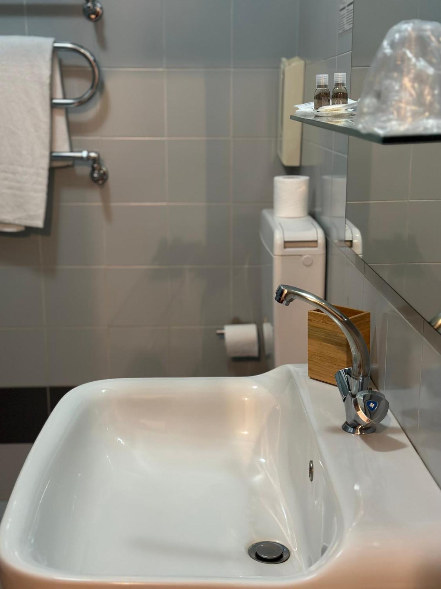 Hotel Griselda Saluzzo Bagian luar foto
